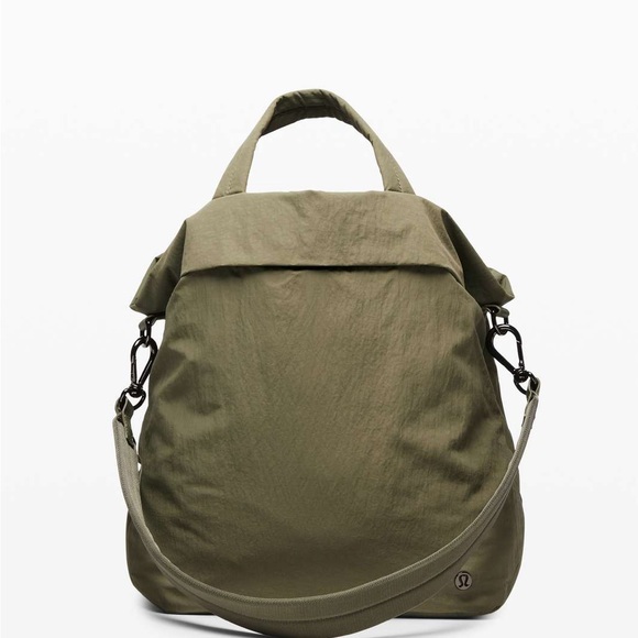 lululemon athletica Handbags - Lululemon Athletica Green Tote Bag with Adjustable Strap